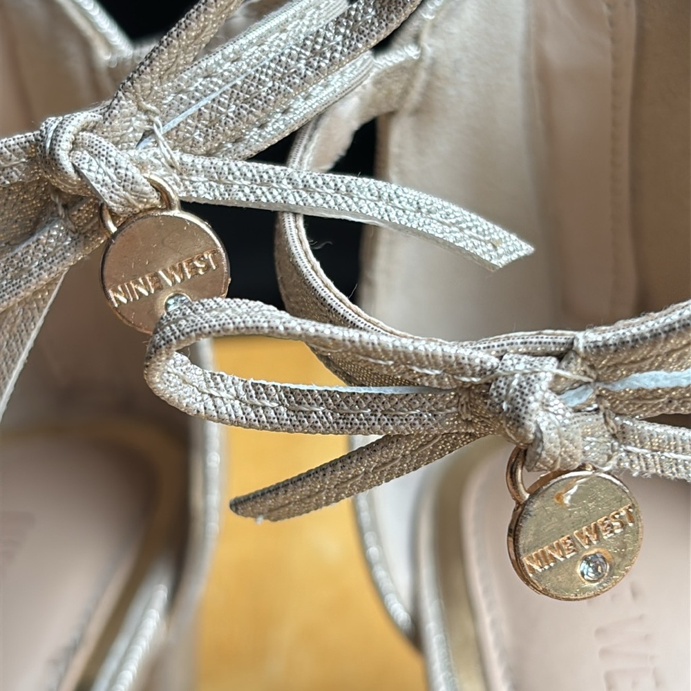KIDS Nine West Elizabeth Shimmer gold dress shoes - Picture 5 of 11